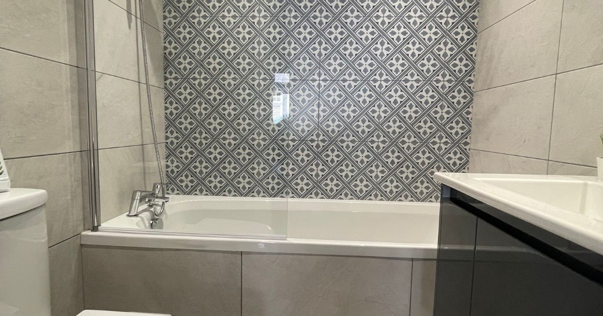 Bathroom with iHelios Heating