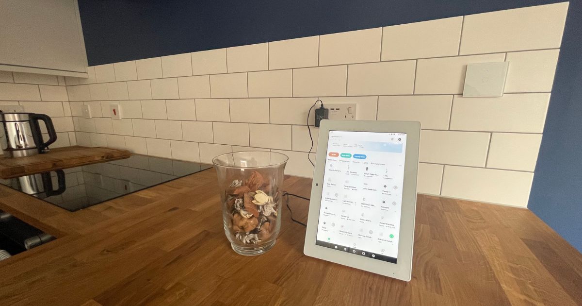 Smart flats controlling infrared heating