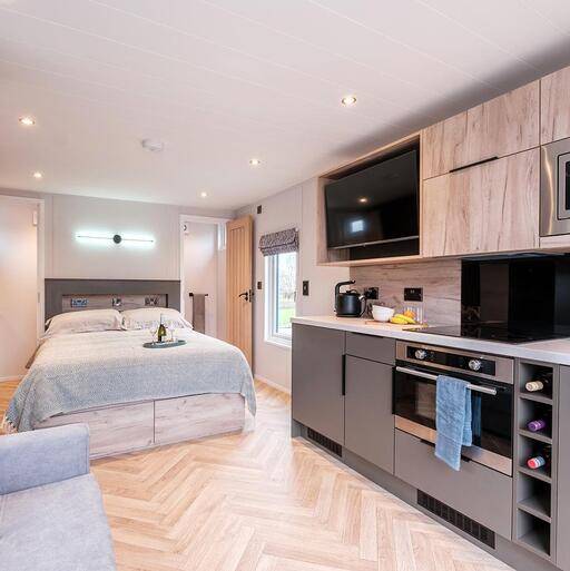 garden building with invisible infrared ceiling heating